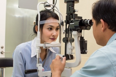 eye-exam-Uveitis