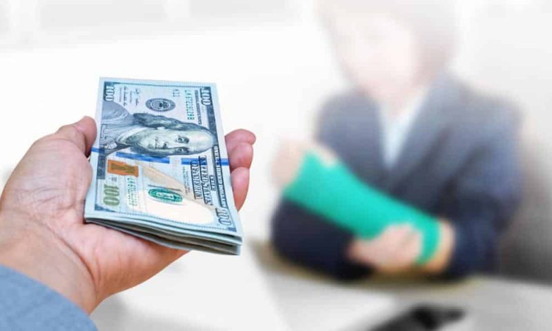 How much does workers comp pay for lost wages | Florida workers compensation lost wage benefits | LaBovick Law Group of West Palm Beach, Florida